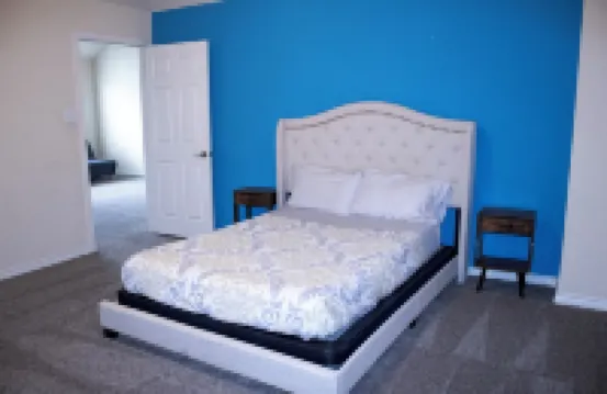 Spacious 4200 Sqft - 6 Bdrms 4 Bath - Gym - Pets OK  Near PGA & Universal Kids