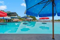 Cozy Condo at Rock Lane Resort - 수영장