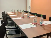 McDreams Hotel Stuttgart-City Hotels near Perkins Park