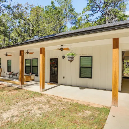 5 Mi to Lake! Home w/ Boat Parking & Pool Access
