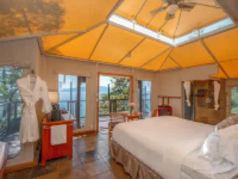 Rockwater Secret Cove Resort Hotels in Sunshine Coast