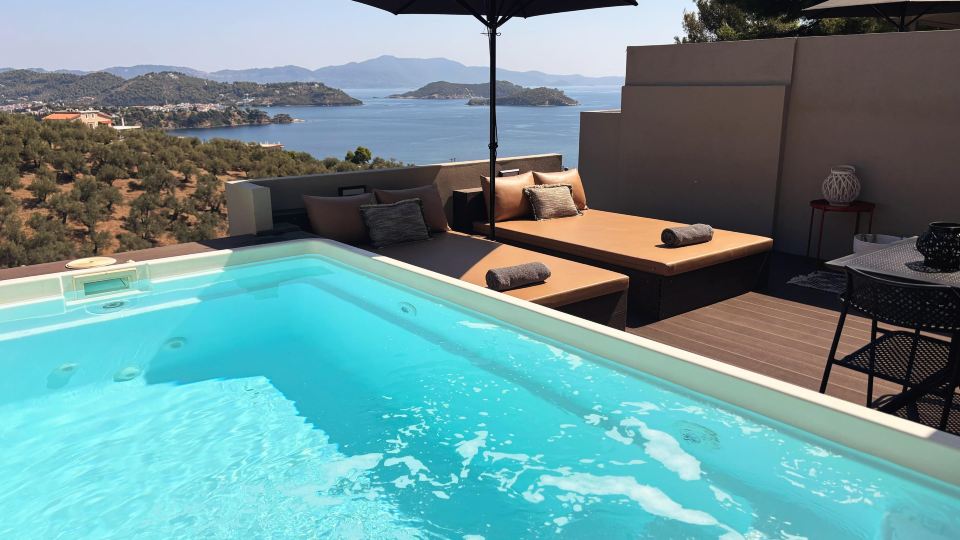 2Br Suite White Gea with Private Pool No01