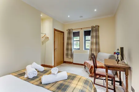 Hillside Отели в г. Скай