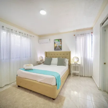 Fully Equipped 2Br-2bt Apt-dt–5Mins to the Beach