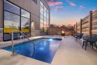 Microtel Inn & Suites by Wyndham Mont Tremblant - Spa