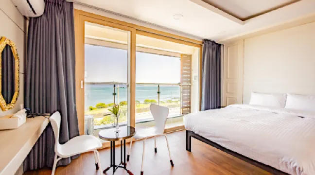 Jeju Arumdaun Resort