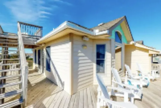 Beautiful Obx Home W. Pristine Views 6 Bedroom Cottage by RedAwning