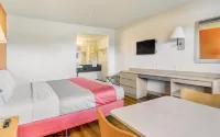 Motel 6 Medford, or - North - 2-Star