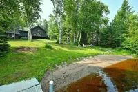 Birch Haven 4 Bedroom Home by RedAwning