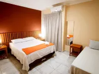 Tanan Hostel Hotels near Jansen Lagoon