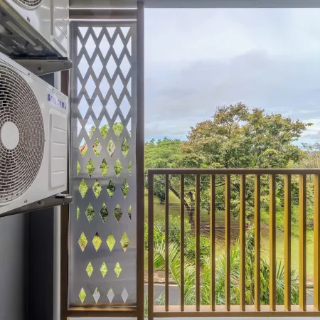 Prime Location 1BR Near Beach Club C240