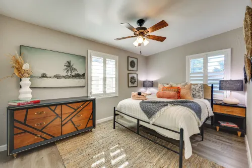 5 Blocks to Jax Beach: Getaway w/ Patio & Yard!