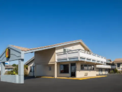 Super 8 by Wyndham Fort Bragg Hoteles en Fort Bragg