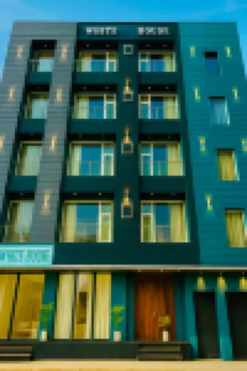 White House by AN Resorts Hotels in 