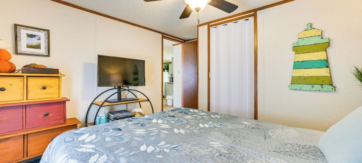 Walk to Houghton Lake! Family Retreat w/ Patio Hotels in Roscommon County