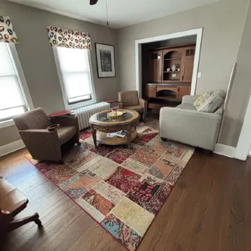 Urban Farmhouse near O’Hare Airport