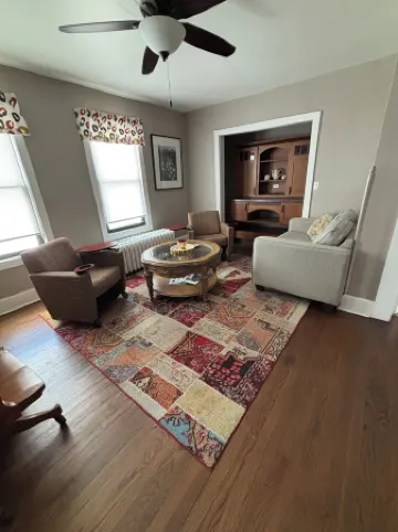 Urban Farmhouse near O’Hare Airport