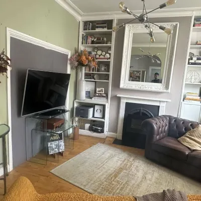 House - Sleeps 4 - Garden - Pets Ok - Parking Отели рядом с достопримечательностью «Квартал Херн Хилл»