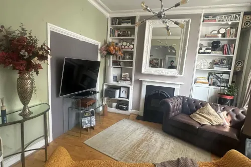 House - Sleeps 4 - Garden - Pets Ok - Parking - Bungalows