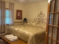 Seneca Riverfront Spa! Hot Tub, Pool + Sauna! Pontoon Boat and Canoe Available! Hotéis em Lysander