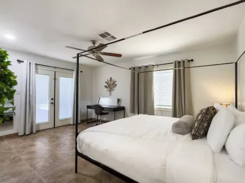 Chandler oasis with pool & hot tub