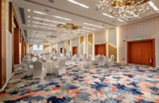 فندق دبل ثري باي هيلتون جدة الأندلس مول