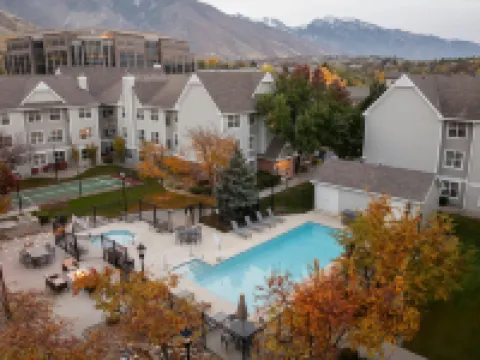Residence Inn Salt Lake City Cottonwood ホラデイのホテル