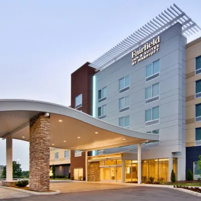 Fairfield Inn & Suites Nashville Airport Отели рядом с достопримечательностью «Опри Миллс»