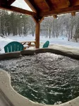 Cozy riverfront cabin with hot tub!