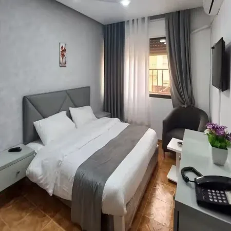 Al-Nujoom Hotel Suites