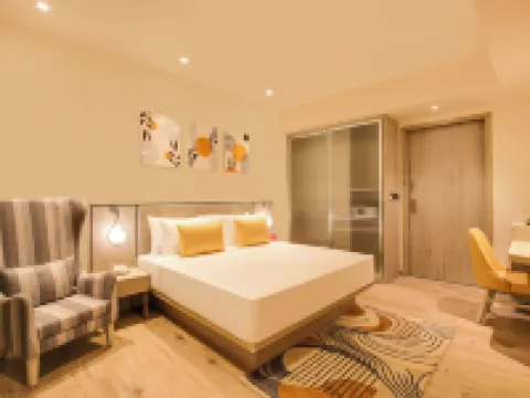 Lemon Tree Hotel, Jamnagar Hotels in Jamnagar