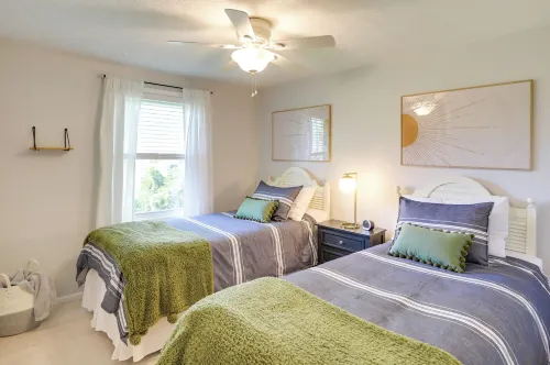 Three Oaks Home w/ Guest House - 8 Mi to Beach! - Wi-Fi