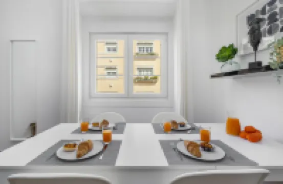 Hideaway Family Apartment Hotels in Areeiro