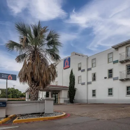 Motel 6 Dallas TX  Downtown