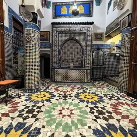 Riad Dar Fes source bleue luxury home