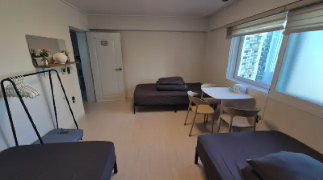 J2 US 개롱역 주변 호텔