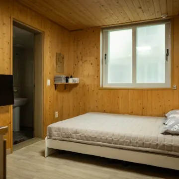 Odaesan Moonlight Hotels near Woljeongsa Temple & Fir Tree Forest