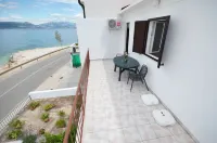 Apartment Andja - Parking