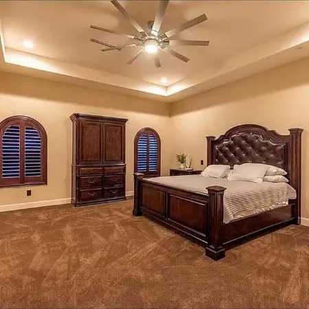 Luxury Spacious Stay