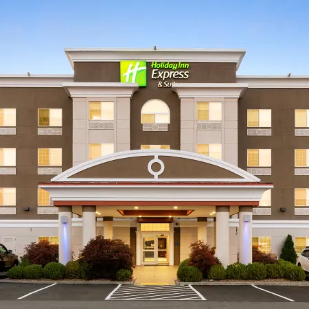 Holiday Inn Express & Suites KLAMATH FALLS CENTRAL by IHG