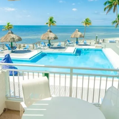 Caloosa Cove Resort by CoolVacay
