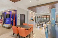 홀리데이 인 익스프레스 앤드 스위트 화이트 홀 바이 IHG - 3성급