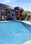 Days Inn by Wyndham Statesboro - Pools