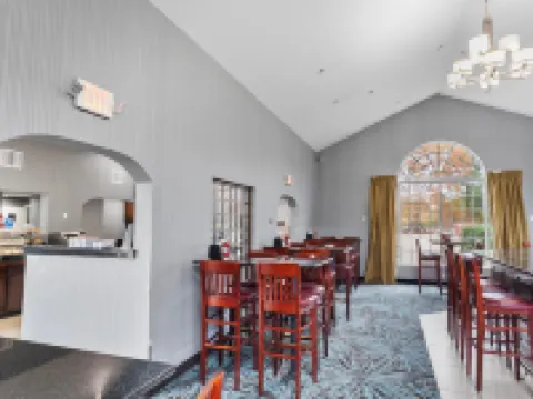 Best Western Plus the Inn at Hampton Hoteles en Hampton