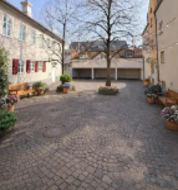 นัสเซาเออร์ ฮอฟ โรงแรมใน