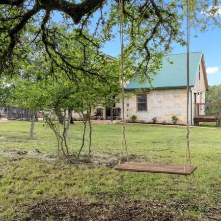 Luxury Home with Fire Pit & Hill Country Views