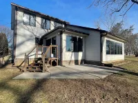 Remodeled Lake House 4 Bed/ 3 bath, Pet Friendly Enjoy Fall on Cayuga Lake! Hotels in Varick