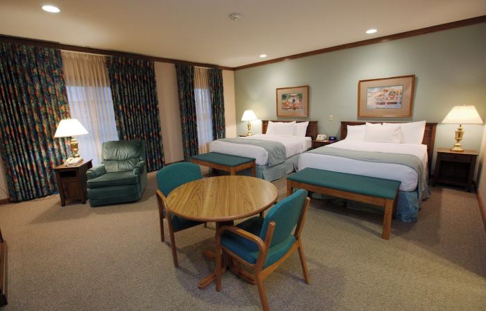 Sauder Village Heritage Inn