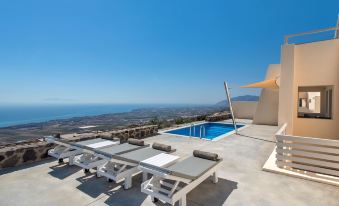 Theano Cave Suites & Villas
