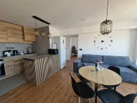 Spacious 3 Bedroom Apartment with Balcony and AC in Castellón